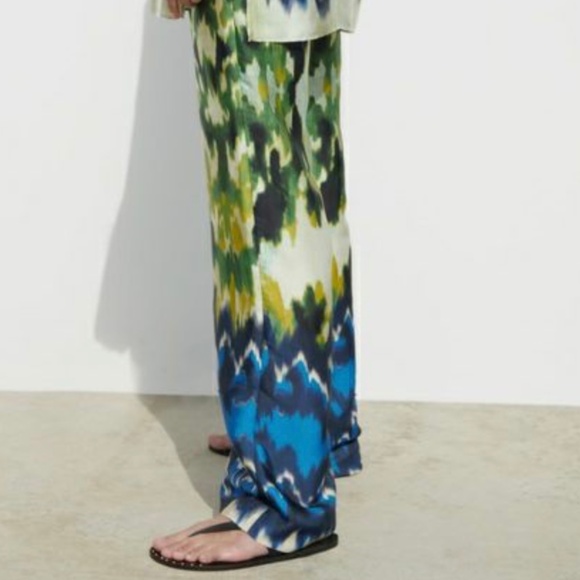 NEW ZARA WOMAN SS23 HIGH WAISTED PRINTED PAREO PANTS MULTICOLORED ABSTACT - Picture 4 of 6